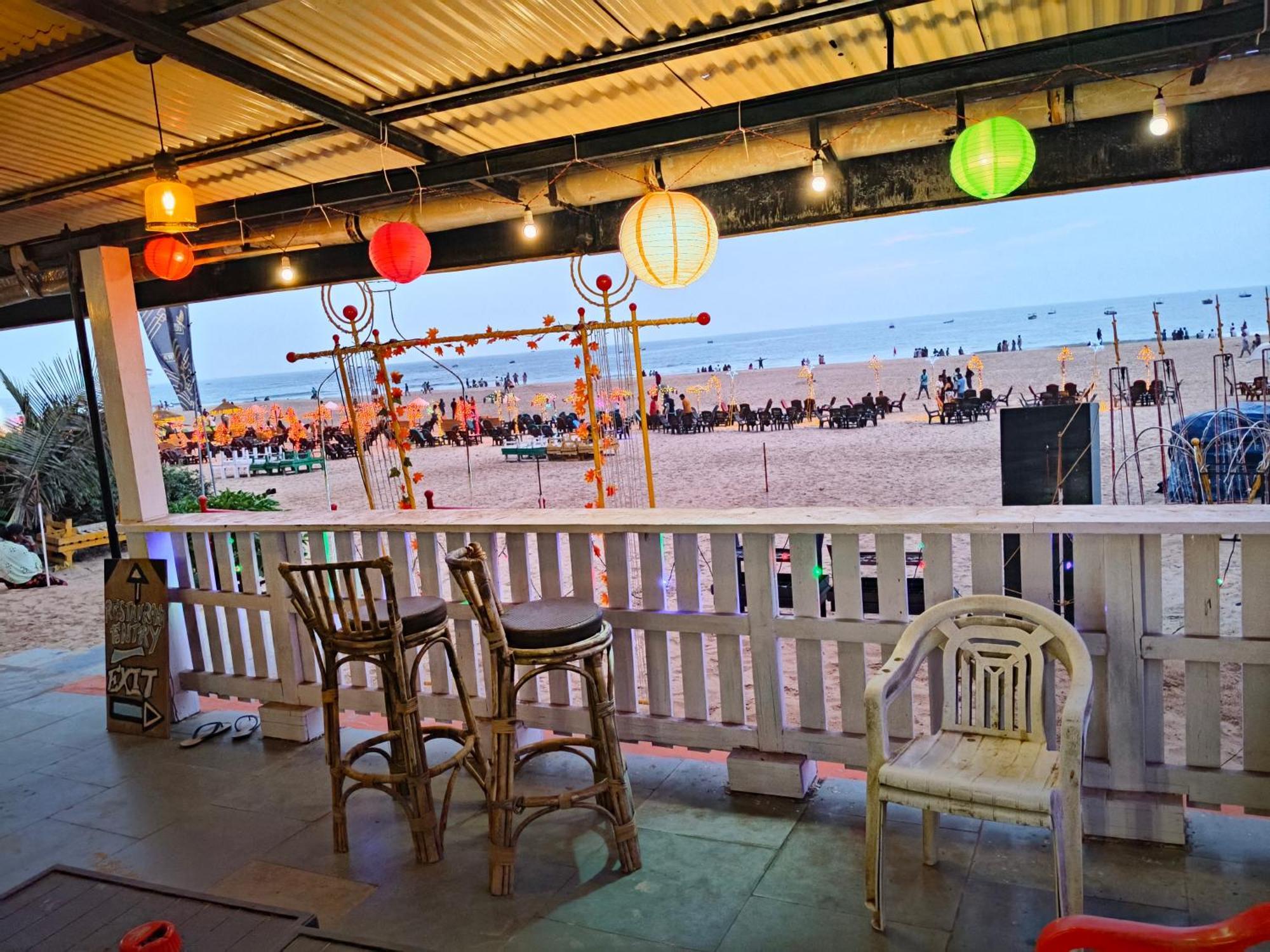 Roseal Beach Front Baga Exterior photo