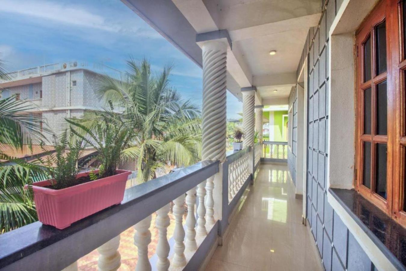 Roseal Beach Front Baga Exterior photo